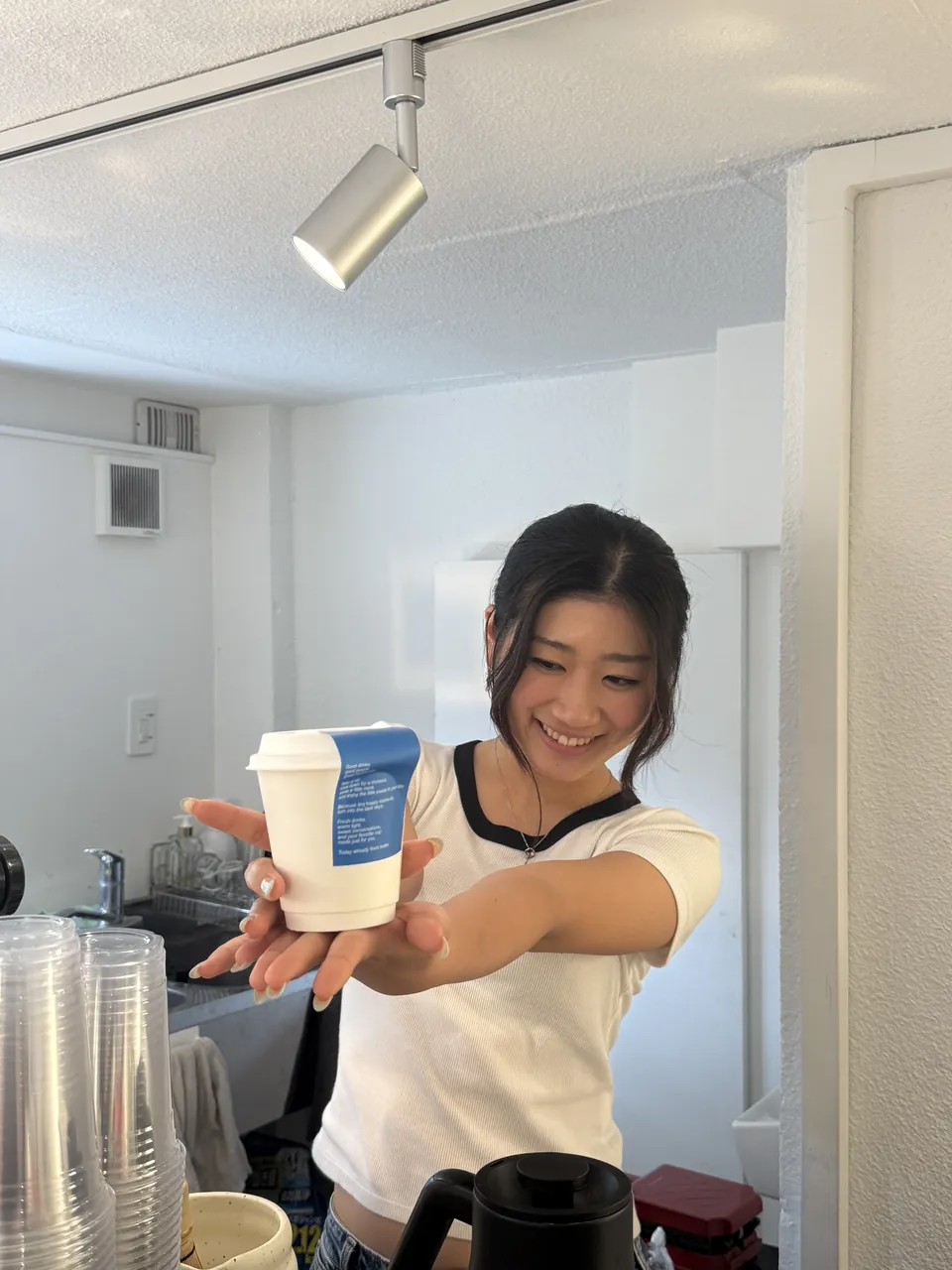 S/CAFEスタッフのナナ